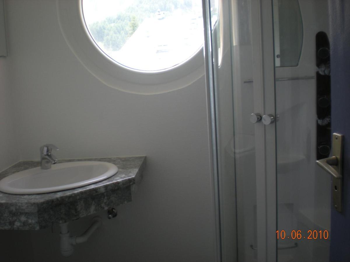 Le Collet D'Auron Hotel Room photo